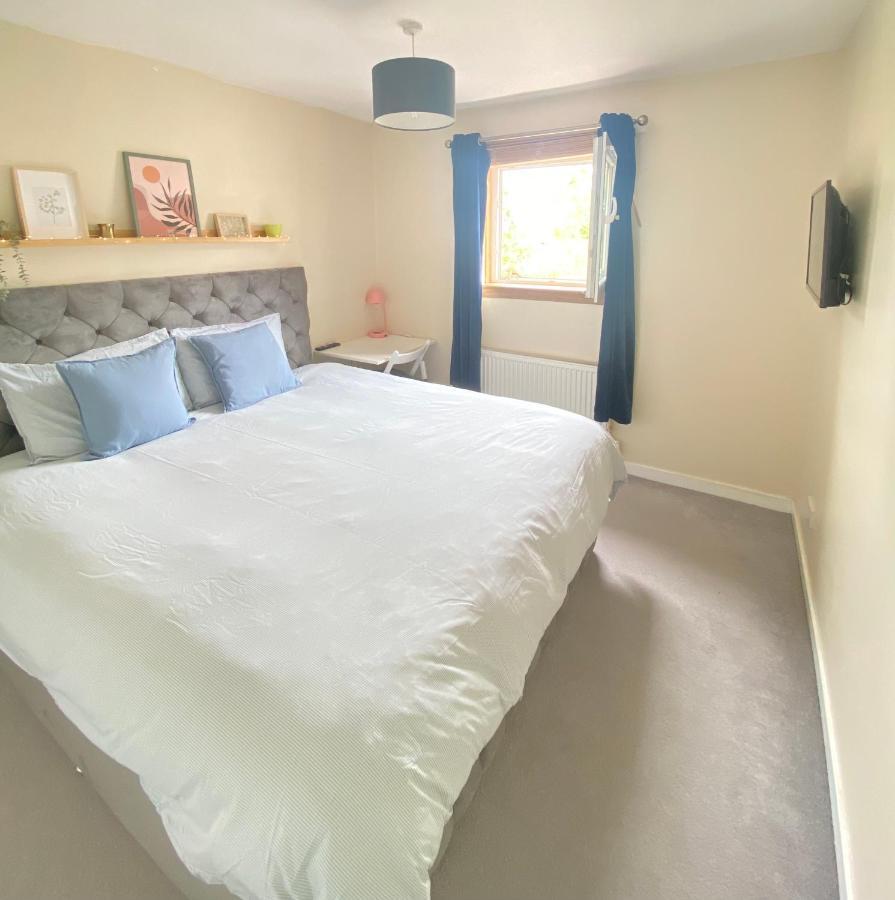 Cozy Bedroom In Shared Accommodation With Free Parking Edynburg Zewnętrze zdjęcie